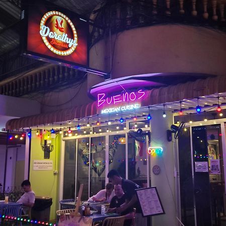 Dorothys Hotel Pattaya Ngoại thất bức ảnh