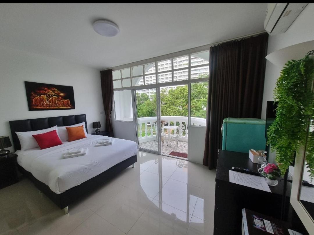 Dorothys Hotel Pattaya Ngoại thất bức ảnh