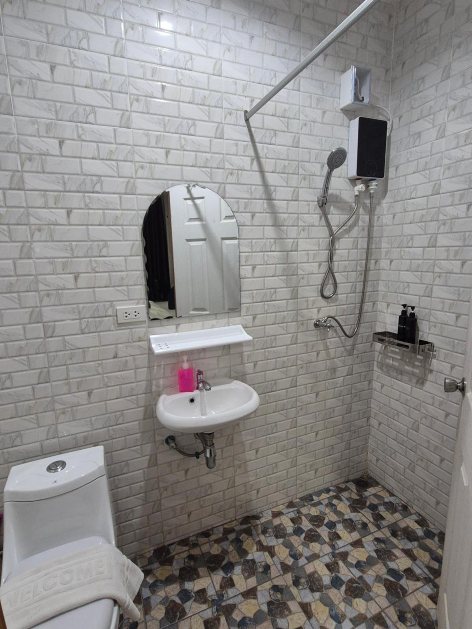 Dorothys Hotel Pattaya Ngoại thất bức ảnh