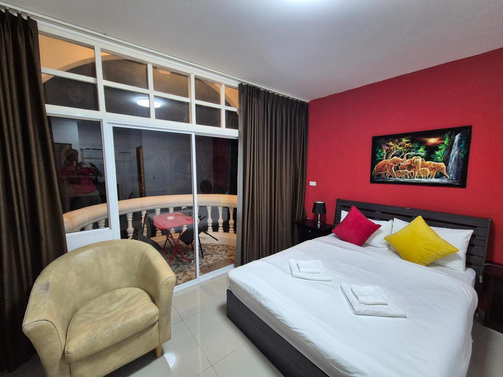Dorothys Hotel Pattaya Ngoại thất bức ảnh