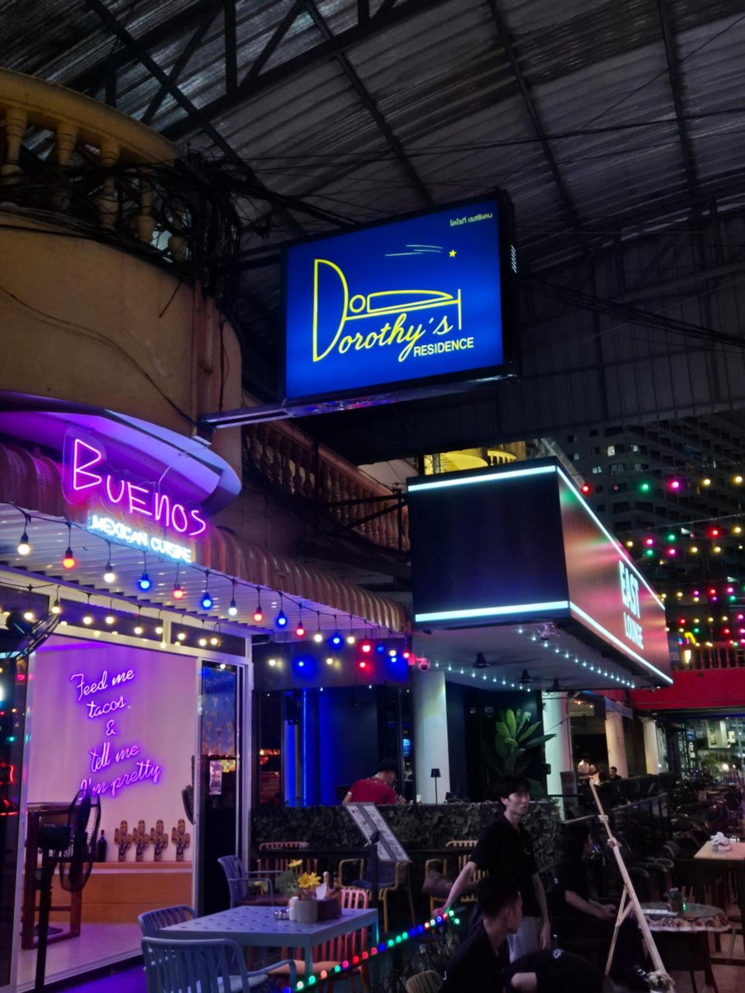 Dorothys Hotel Pattaya Ngoại thất bức ảnh